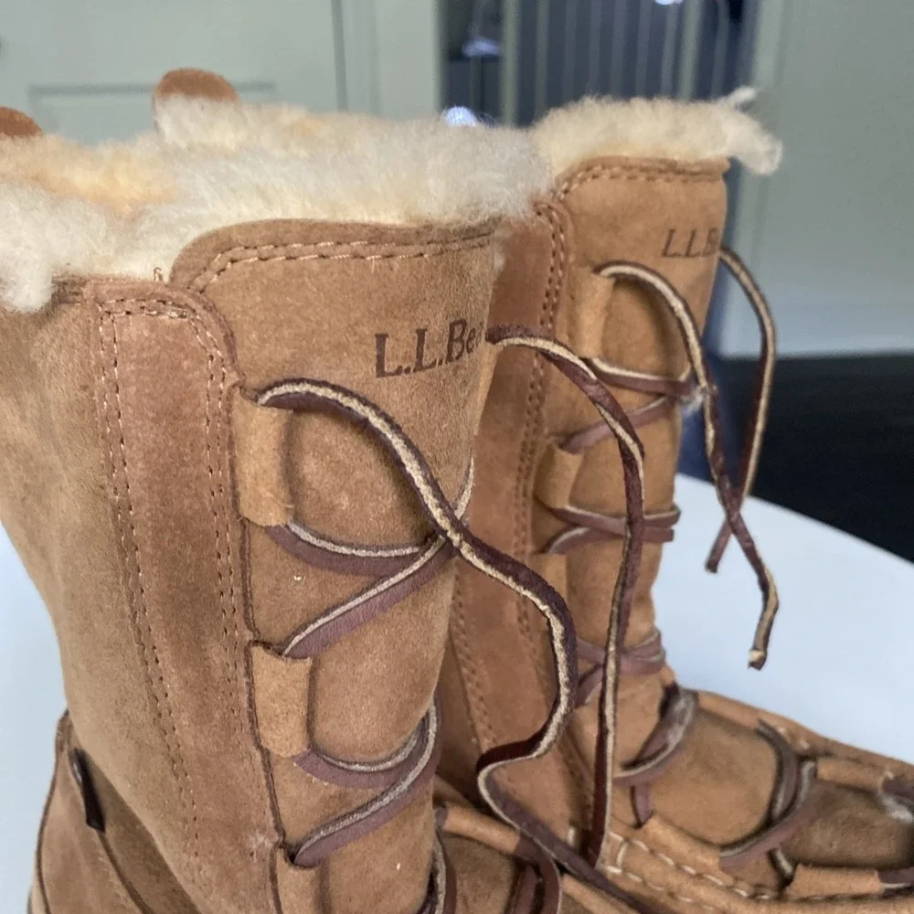 Item: LL Bean Wicked Good Lodge Chukkas Boots Women's Size 7 Medium Brown Suede